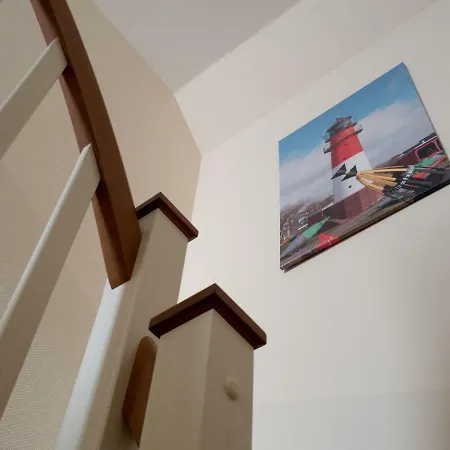 Strandstrasse 10, Apartment *
