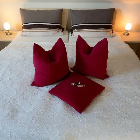 Appartement Strandstrasse 10, *